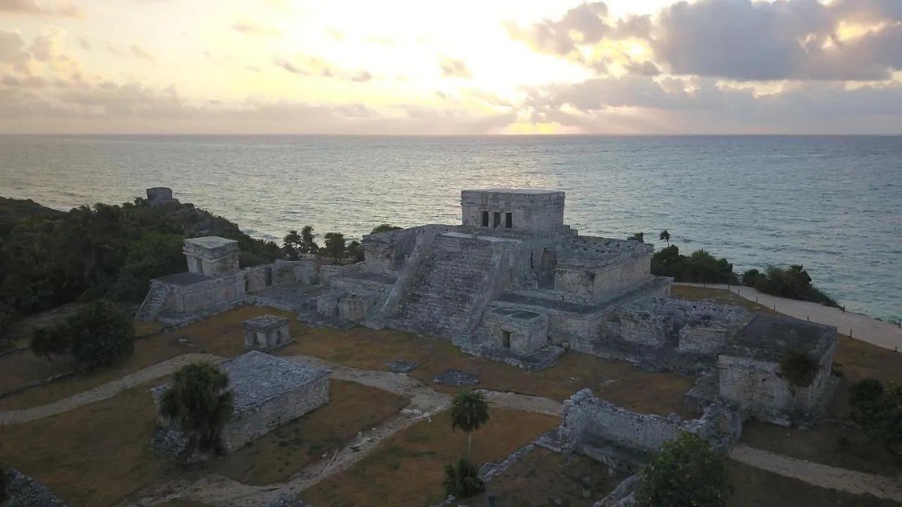 Hotel Glamp Ikal Tulum 3*,  México