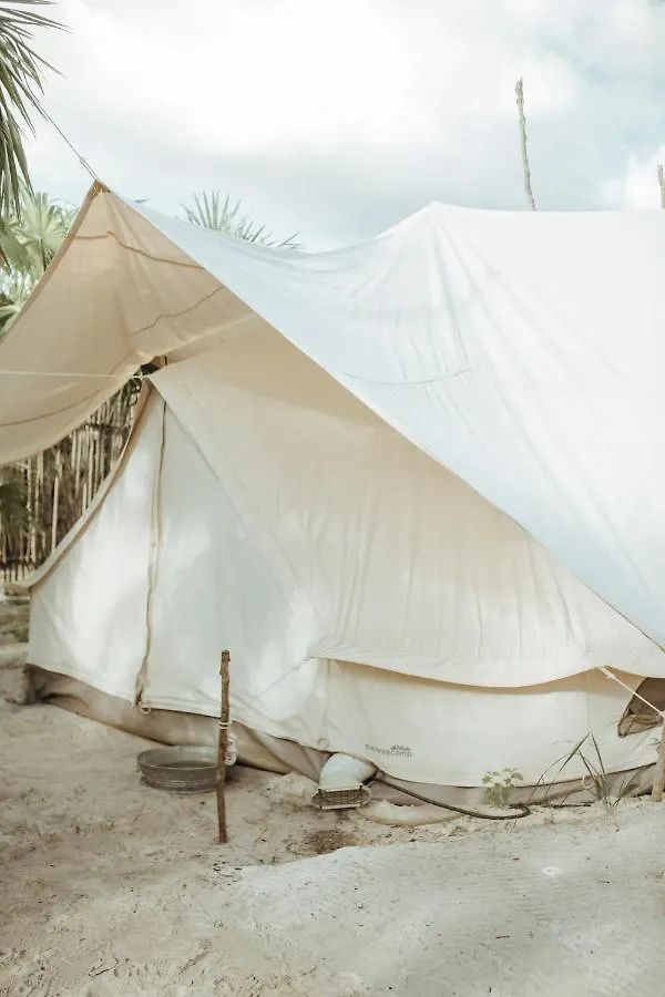 Glamp Ikal Tulum Hotel 3*,