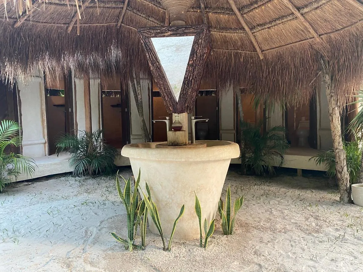 Glamp Ikal Tulum Hotell