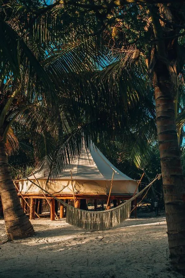 Glamp Ikal Tulum Hotell
